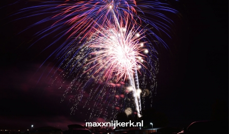 Zo beschermt u uw auto tegen vuurwerk Zo beschermt u uw auto tegen vuurwerk